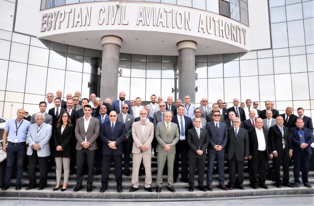 L'Autorité de l'aviation civile examine le développement de programmes de promotion des pilotes au grade de « commandant de bord » 5 - Le Progrès Egyptien