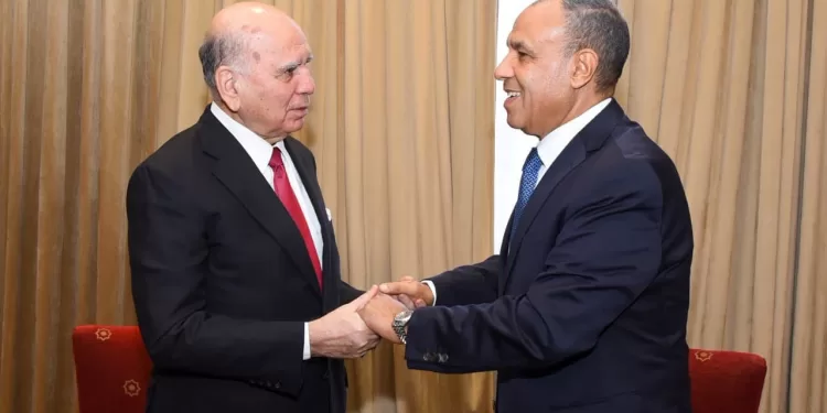 Badr Abdel Aati rencontre son homologue irakien 2 - Le Progrès Egyptien Badr Abdel Aati rencontre son homologue irakien 1 - Le Progrès Egyptien