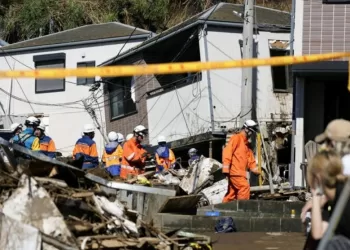 Le typhon Dujuan provoque des inondations meurtrières au Japon 3 - Le Progrès Egyptien Le typhon Dujuan provoque des inondations meurtrières au Japon
