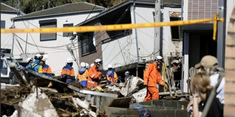 Le typhon Dujuan provoque des inondations meurtrières au Japon 2 - Le Progrès Egyptien Le typhon Dujuan provoque des inondations meurtrières au Japon 1 - Le Progrès Egyptien