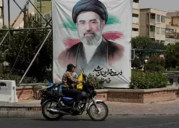 L’Iran tire sur ses voisins du Golfe