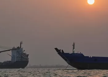 Le pétrole dépasse à nouveau 100 dollars le baril