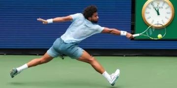 Tennis: le N.1 français Arthur Fils battu dès le 1er tour de l’US Open par Stefanos Tsitsipas