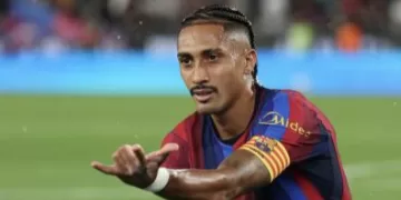 Le Barça danse sous la pluie et fait cavalier seul