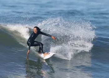 En Californie, l'équipe de France de surf prend la vague des JO-2028 4 - Le Progrès Egyptien En Californie, l’équipe de France de surf prend la vague des JO-2028