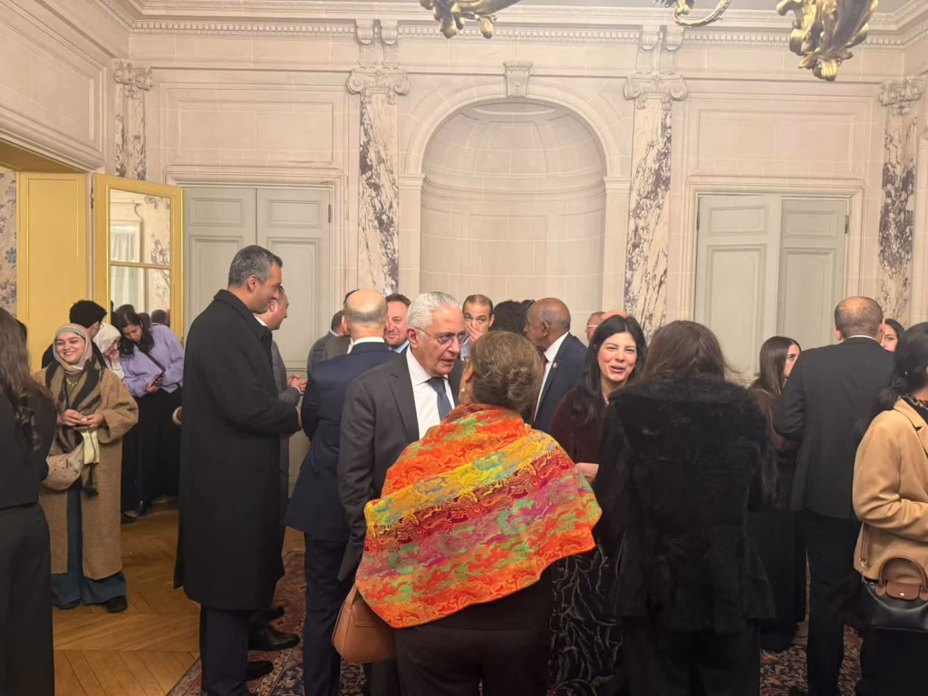 L'ambassadeur d'Égypte en France rencontre les membres de la communauté égyptienne pour s'enquérir de leur situation 3 - Le Progrès Egyptien L'ambassadeur d'Égypte en France rencontre les membres de la communauté égyptienne pour s'enquérir de leur situation 2 - Le Progrès Egyptien