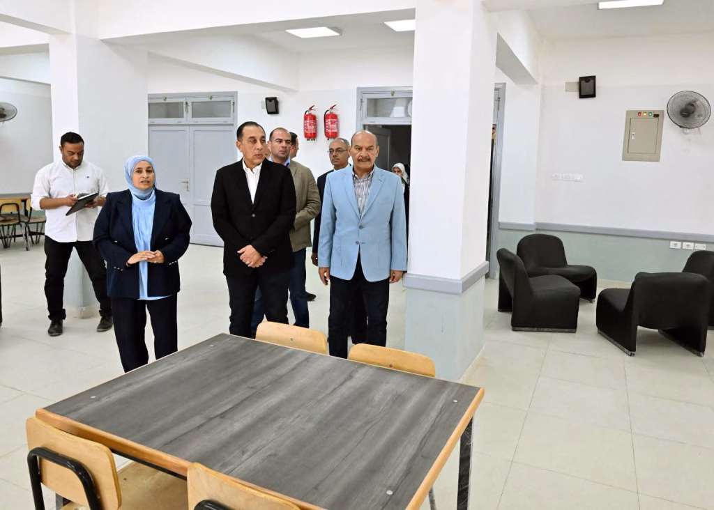 Suez: Madbouli inspecte l'école des surdoués "STEM", après son inauguration 5 - Le Progrès Egyptien