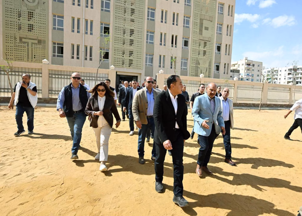 Suez: Madbouli inspecte l'école des surdoués "STEM", après son inauguration 7 - Le Progrès Egyptien