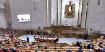 Le Parlement égyptien convoqué en session extraordinaire à la demande du président Al-Sissi