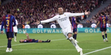 Espagne: Mbappé foudroie le Barça et offre le Clasico au Real Madrid