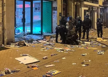 La France sonnée au lendemain d’une journée de chaos 3 - Le Progrès Egyptien La France sonnée au lendemain d’une journée de chaos